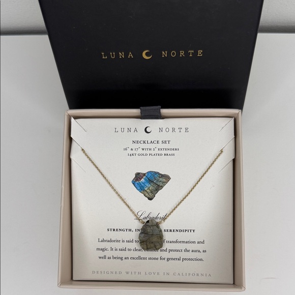 Luna Norte Jewelry - Luna Norte Gold Plated Necklace with Labradorite Pendant